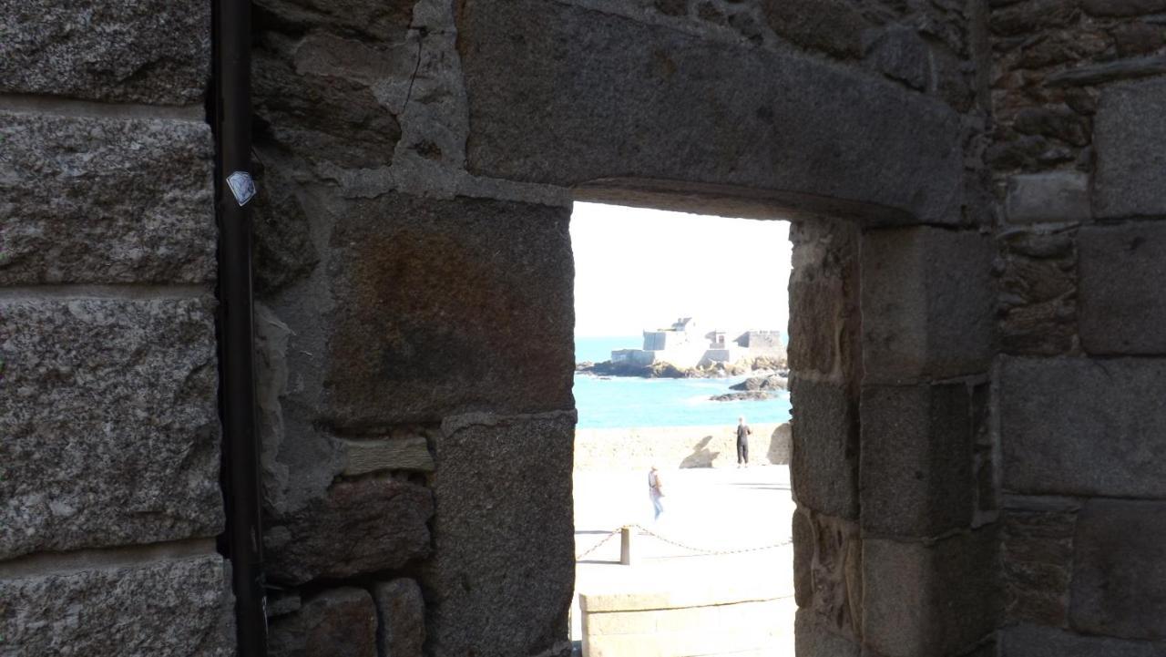 Appartement T2 ,Parking Prive,Terrasse, 10 Mns A Pieds De La Cite Corsaire Et Ses Plages Saint-Malo Luaran gambar